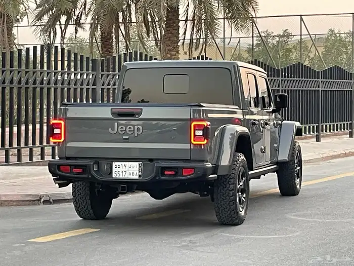 جيب رانجلر جلاديتور 2021 روبيكون نظيف جدا بحال الوكاله 28