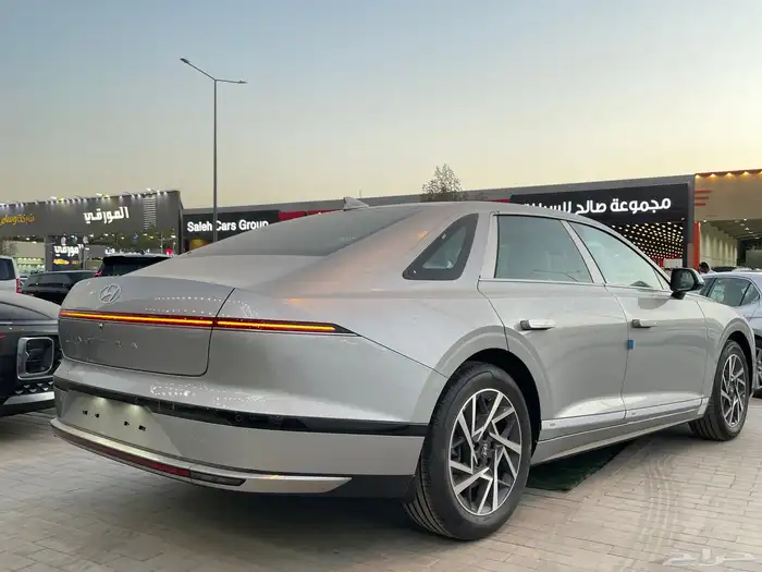 هواندي ازيرا 2026 كلاسيك خليجي داخلي اوف ويت( بنزين) 6سلندر 4