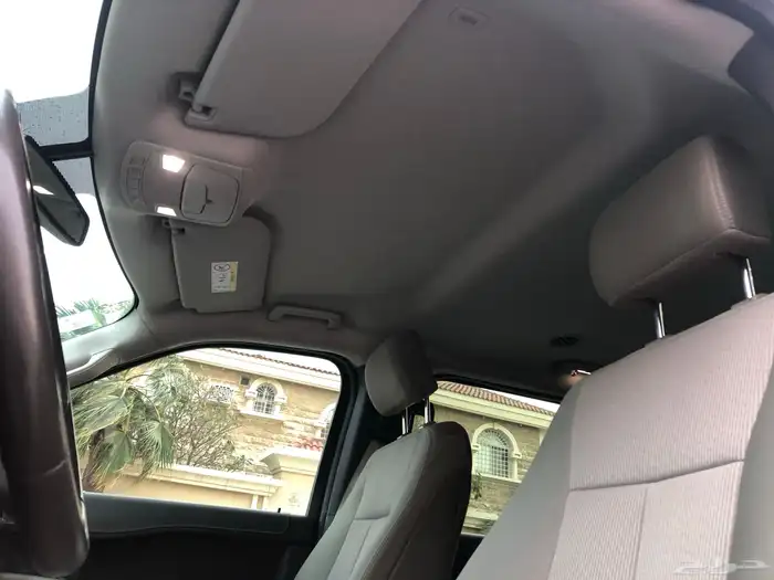 للبيع فورد اكسبيدشن موديل 2019م شاصي قصير XLT مالك أول 17