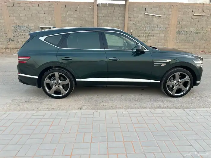 للبيع جينيسس GV80 شبه اصفار مخزن بحالة الوكالة 31