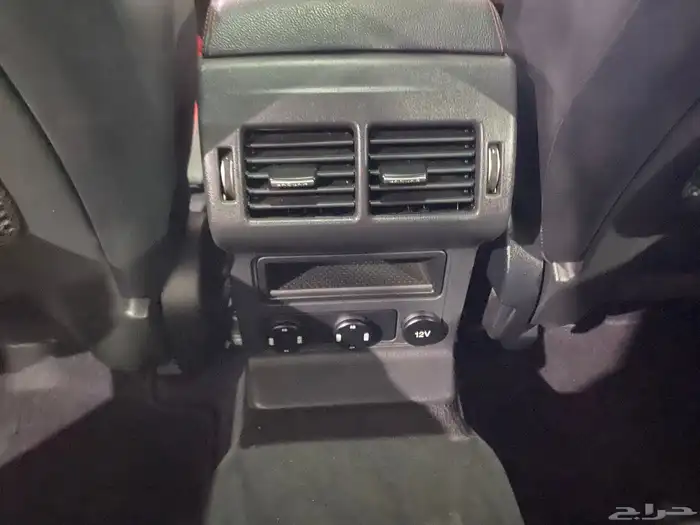 جاكوار F Pace R Sport ستة سلندر سوبر تشارج 18