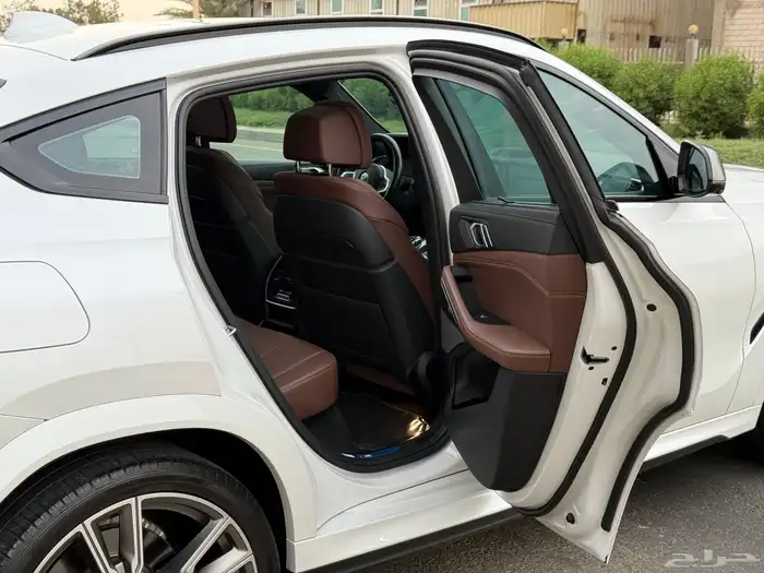 بي ام دبليو X6 2022 M50i kit m - ناغي 8 سلندر 18