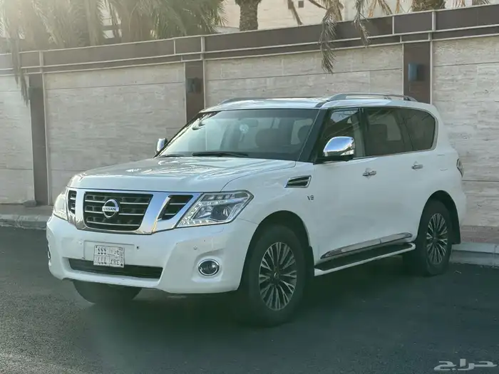 باترول نيسان موديل 2014 عداد 121 الف مالك اول 0