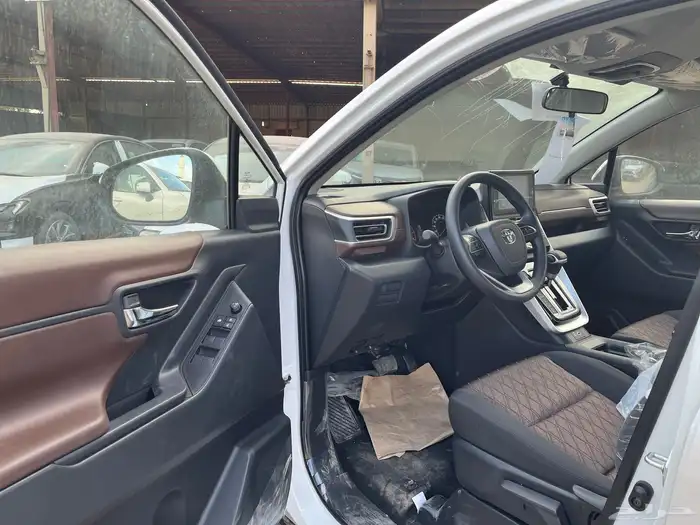 تويوتا انوفا 2025 GL 5