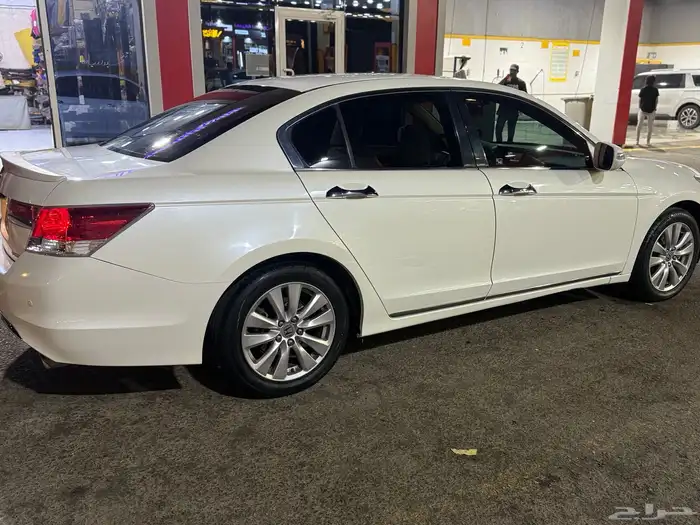 هوندا اكورد 2011 3