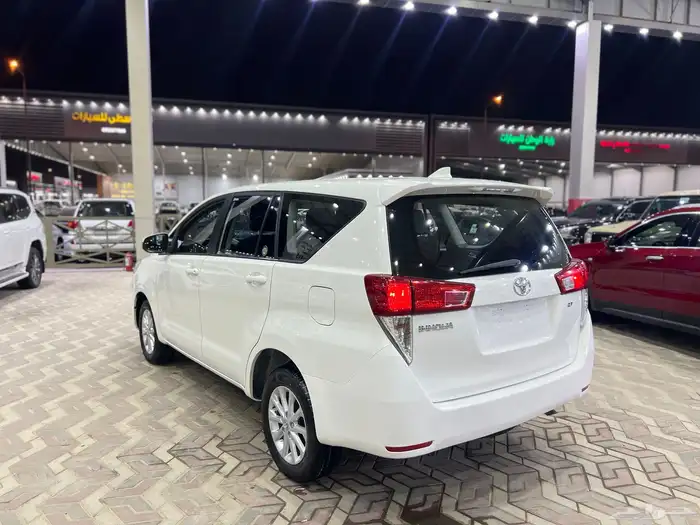 تويوتا انوفا 2020 فل كامل بنزين ماشي 122 الف 4