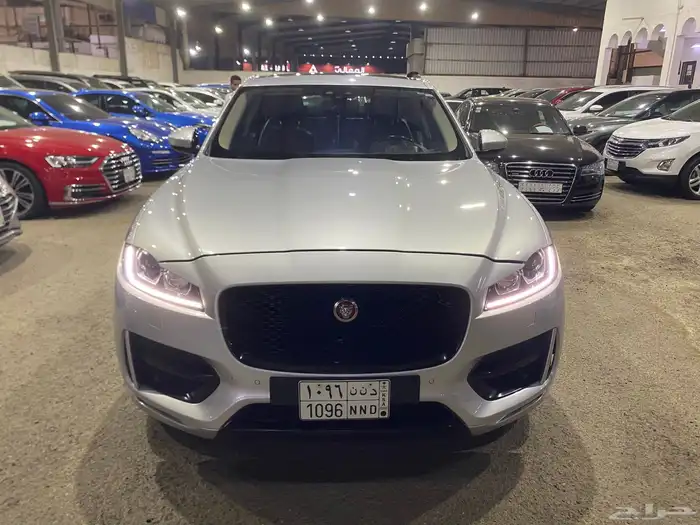 جاكوار F Pace R Sport ستة سلندر سوبر تشارج 7