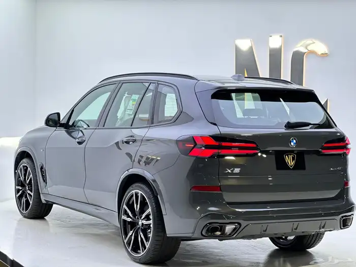 بي ام دبليو X 5 8