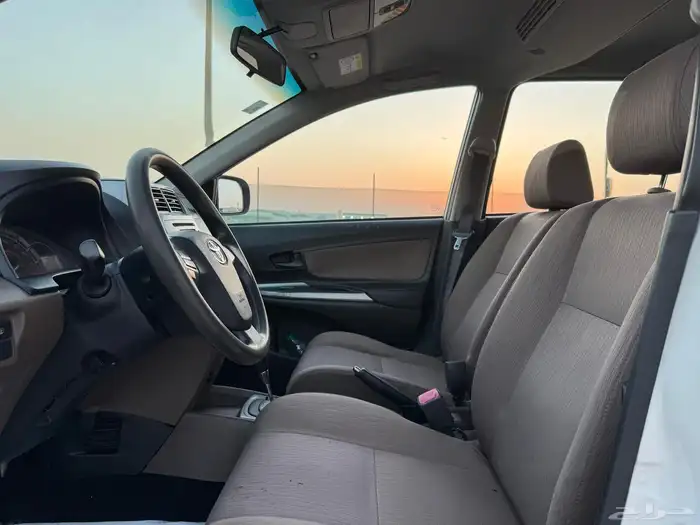 تويوتا افانزا 2016 _1.5 بنزين 7