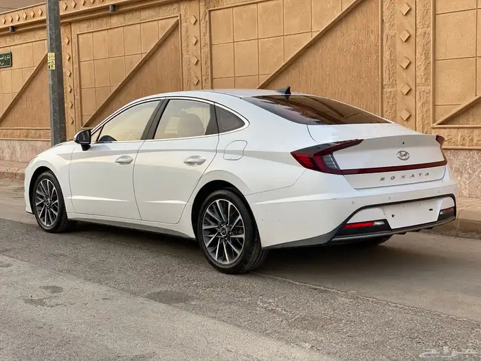 هونداي سوناتا 2020 فل كامل نظيف للبيع بطاقة جمركية 2