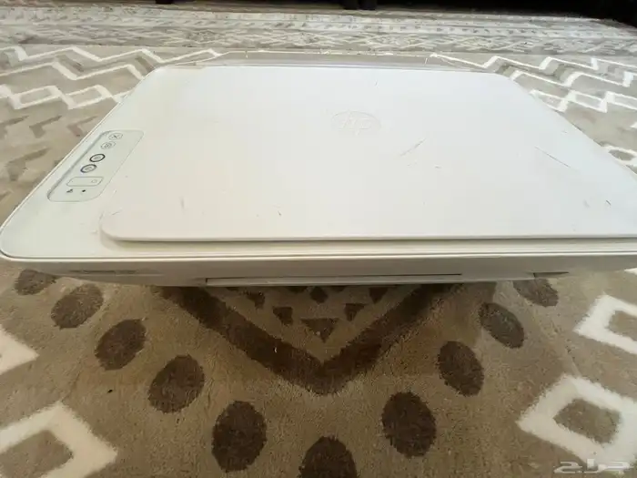 طابعه نظيفة جدا بدون سلك يحتاج سلك بس 11