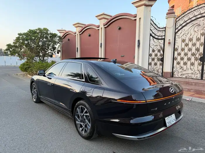 هونداي ازيرا كلاسيك 2025 سعودي شبه جديد 11