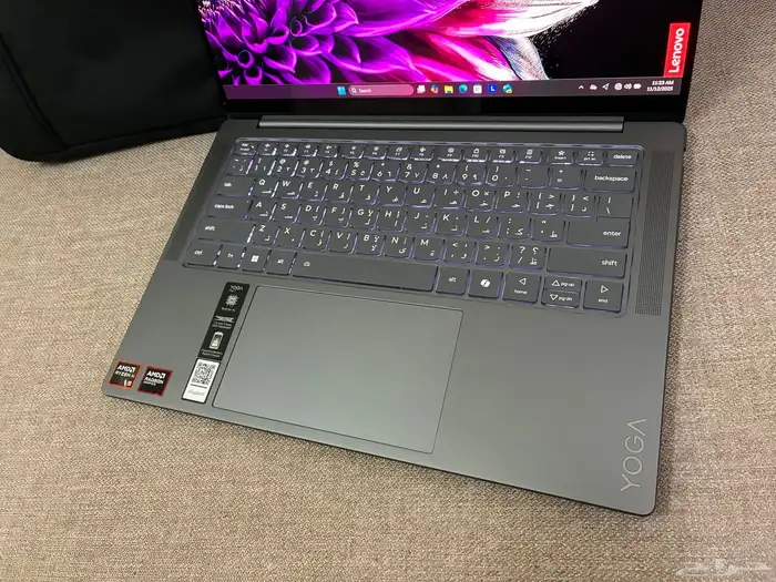 لابتوب لينوفو يوجا برو 7 نظيف جدا باقي بالضمان مع شاحنه 6