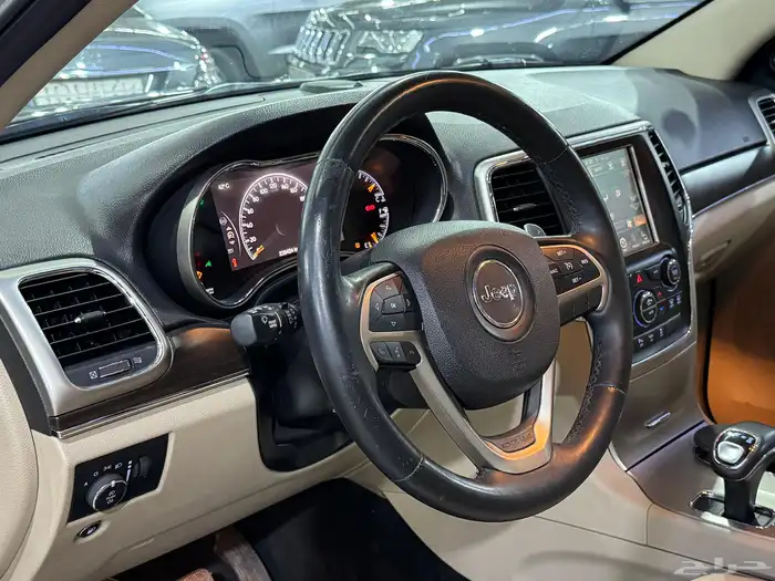 جراند شيروكي ليمتد 2014 (( بحالة ممتازة )) 26