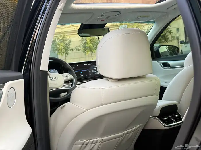 هونداي ازيرا 2023 فل بانوراما ( بحالة ممتازة ) 6