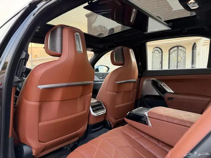 بي ام دبليو 740 Liاعلى فئة 2023 للبيع 15