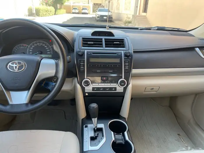 كامري 2013 مخزن 8