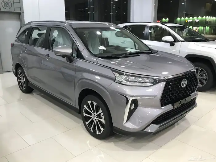 تويوتا فيلوز 2025 GLX 1