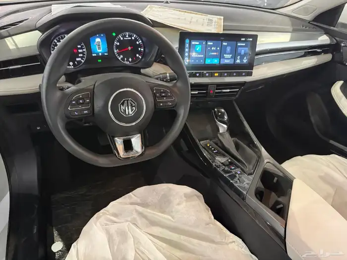 ام جي MG5 استاندر الشكل الجديد2025 14