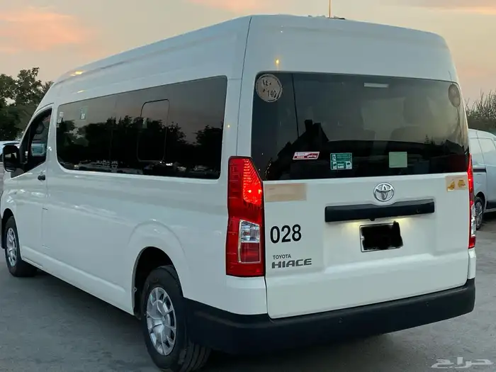 تويوتا باص 2024 ركاب بنزين عداد 4 الف فقط 6