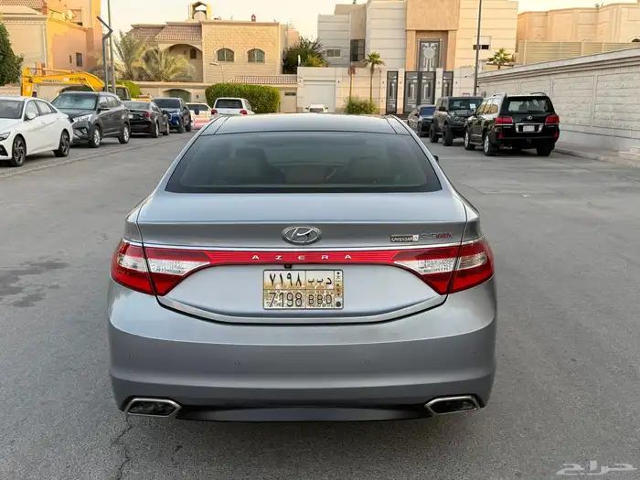 هونداي ازيرا 2016 ماشي 155 الف 8