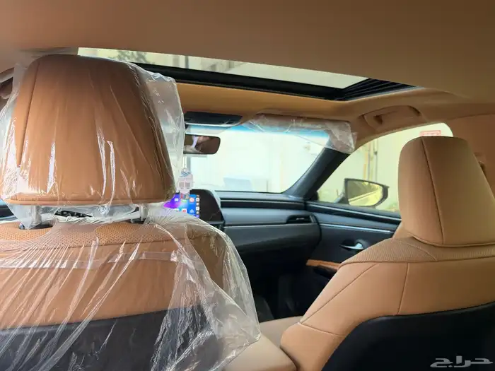 للبيع لكزس 250AA 6