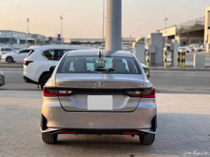 تويوتا يارس 2023 تيتانيوم 6