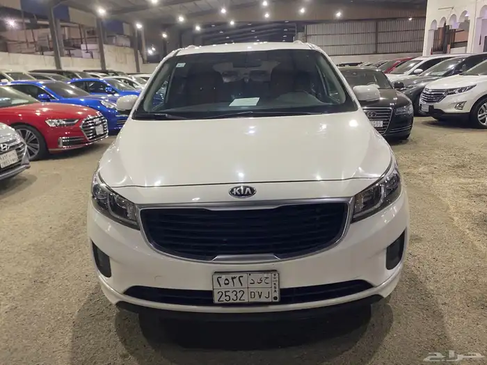 كيا كارنيفال 2016 20