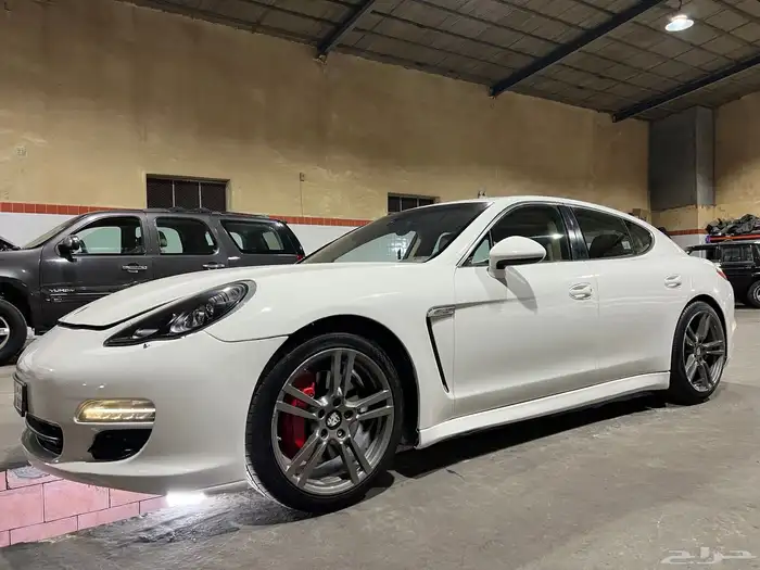 بورش باناميرا s 2010 3