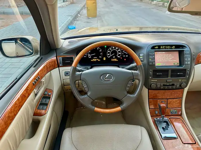 لكزس LS430 2004 مخزن نظيف جدا 38