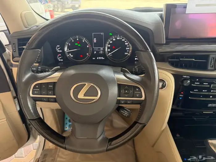 لكزس LX5.7 سعودي موديل 2021 22