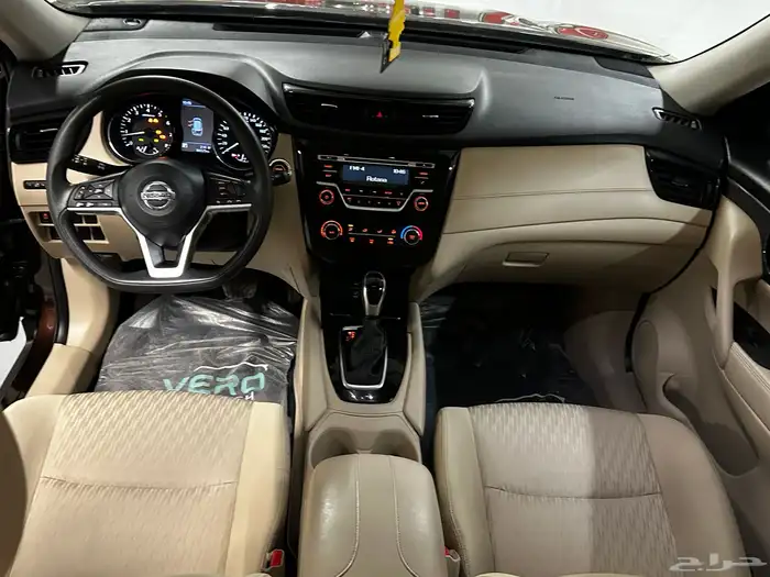 نوع السيارة 2021 اكس تريل 7 مقاعد دبل 10