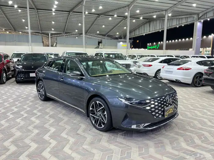 هيواندي ازيرا 2023 نص فل سعودي ماشي 81 الف 2