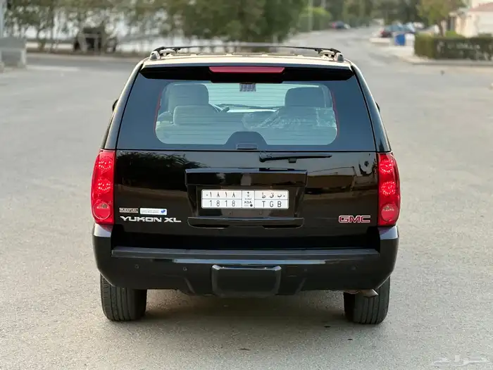 للبيع جي ام سي يوكن 2011 دبل 12