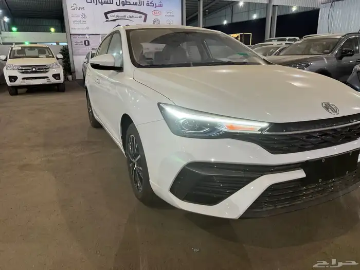 ام جي MG5 استاندر الشكل الجديد2025 3