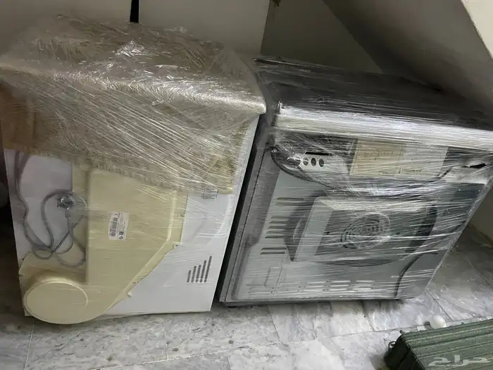 فرن ومجفف للبيع نضيفه جدا ولا تشكو من شي 0