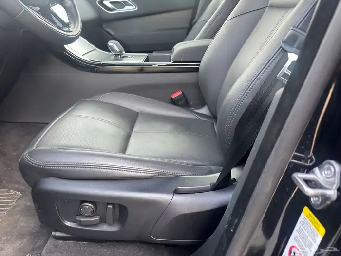 2024 Range Rover Velar P250 5