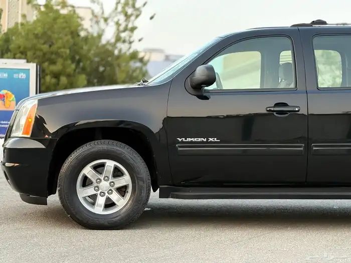 للبيع جي ام سي يوكن 2011 دبل 9