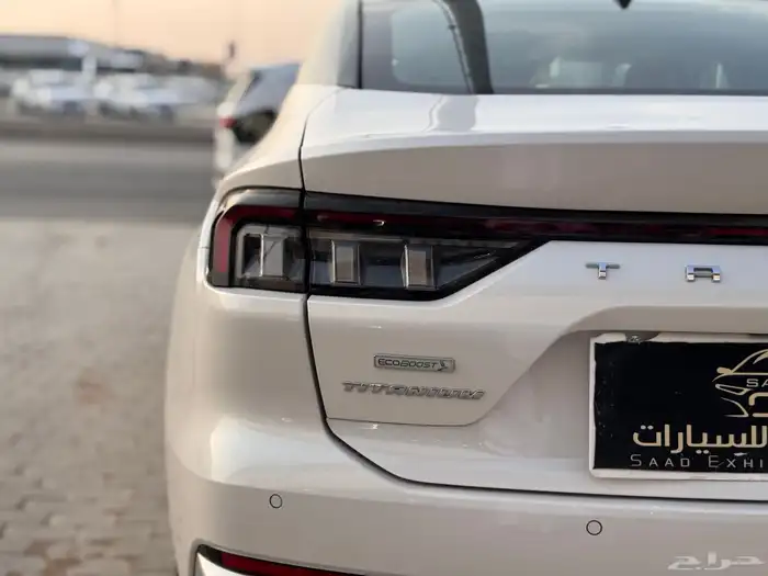 فورد توروس 2022 تيتانيوم ابيض 10