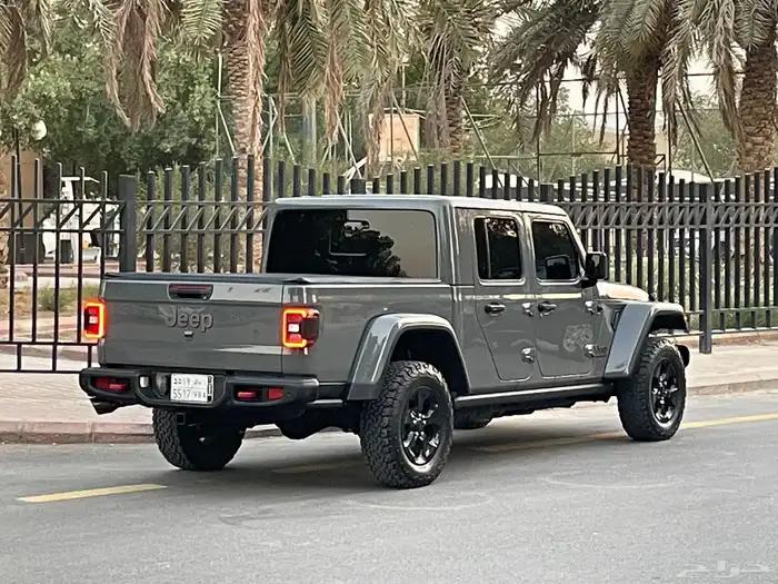 جيب رانجلر جلاديتور 2021 روبيكون نظيف جدا بحال الوكاله 31