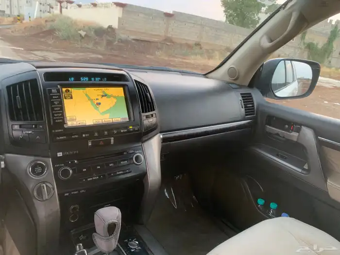 لاندكروزر 2011 في اكس ار فل كامل 10