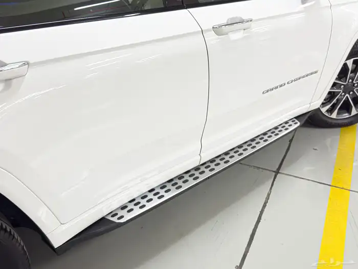 جيب جراند شروكي 2023 اوفر لاند 10