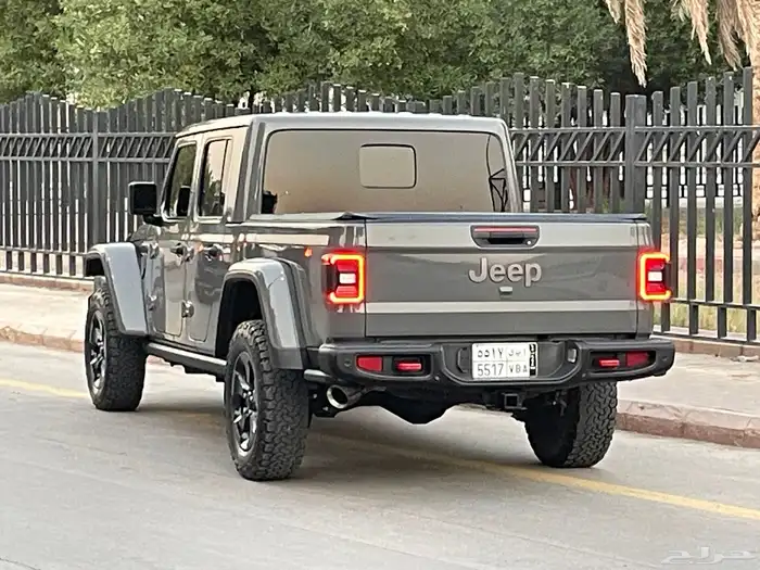 جيب رانجلر جلاديتور 2021 روبيكون نظيف جدا بحال الوكاله 7