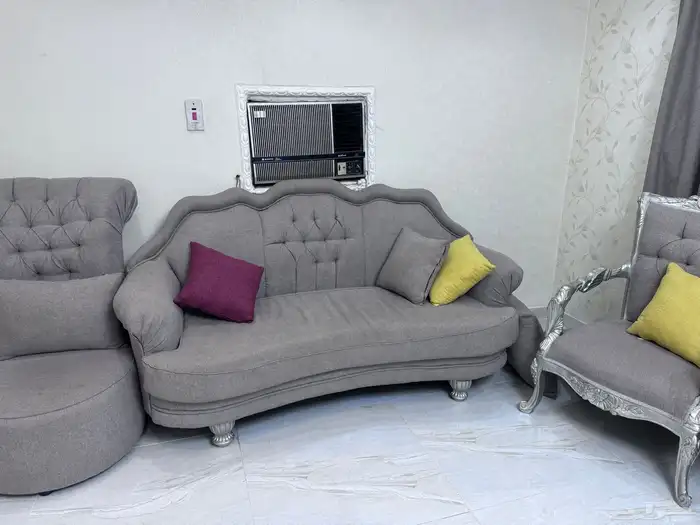 كنب مستعمل نظيف وستاير للبيع 3