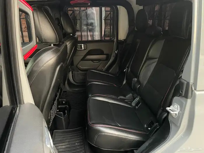 جيب رانجلر جلاديتور 2021 روبيكون نظيف جدا بحال الوكاله 18