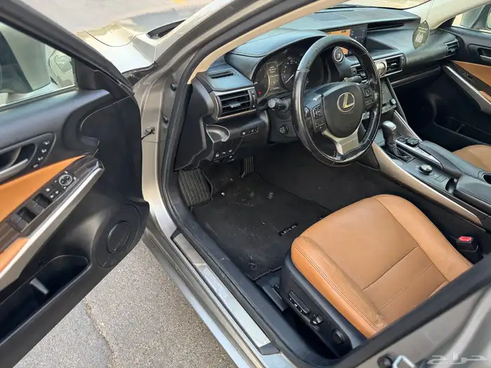 لكزس IS350 فل 2017 سعودي 17