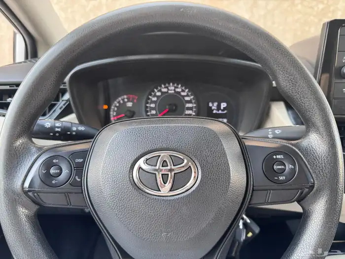 تويوتا كورولا XLE 2022 15