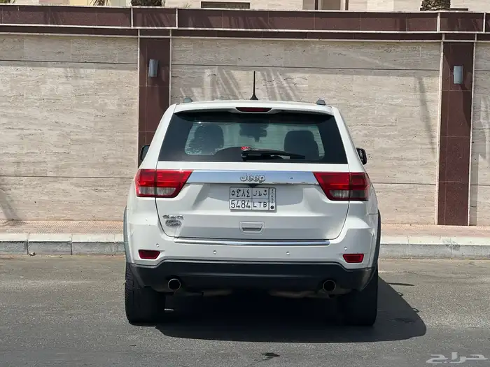 جيب شروكي اوفرلاند بودي وكاله 2011 سعودي 6