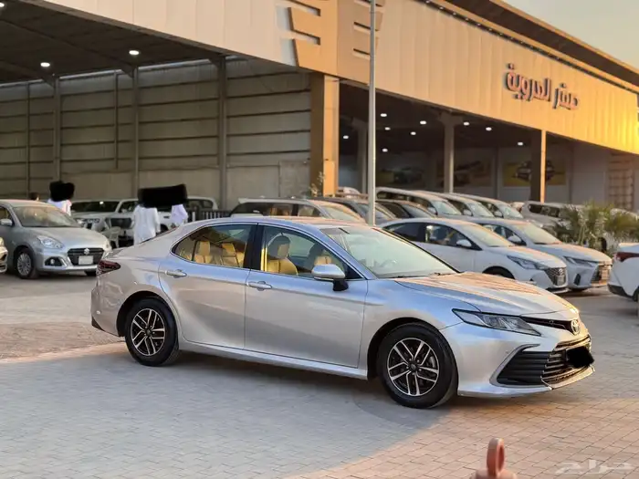 تويوتا كامري 2023 مطور فضي 5