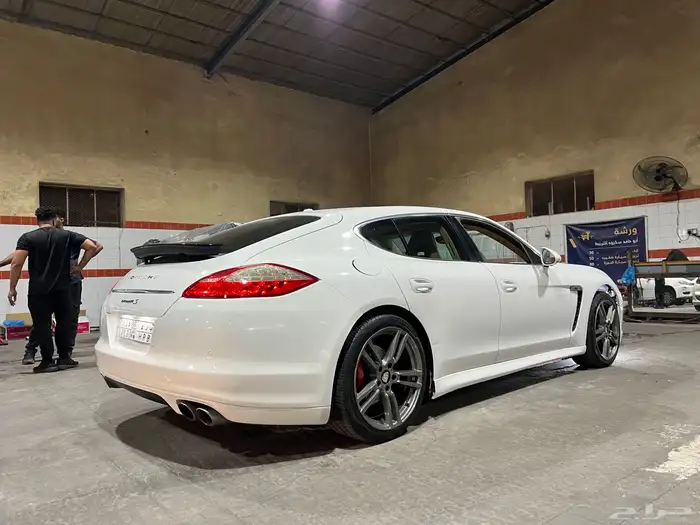 بورش باناميرا s 2010 1